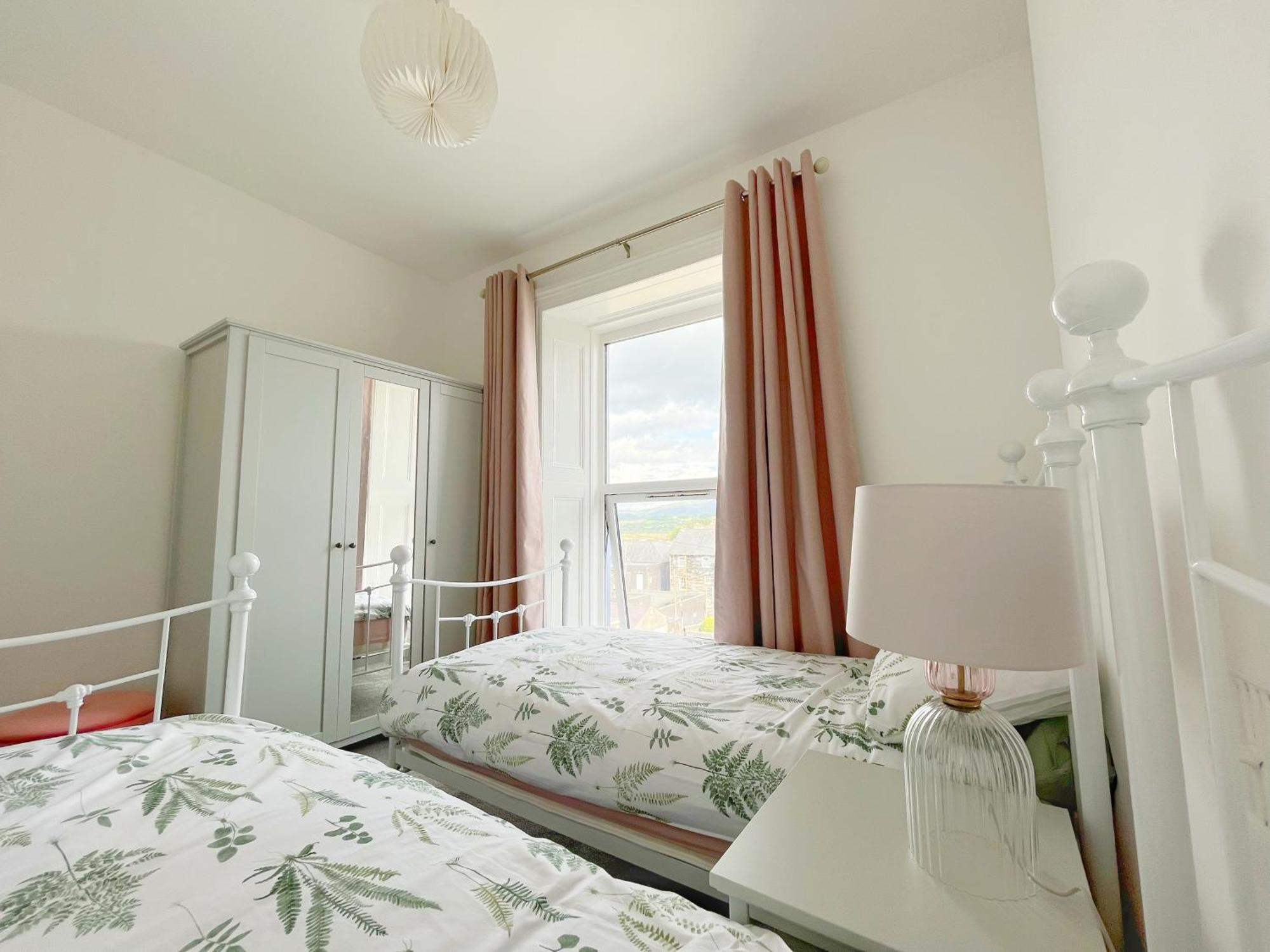 Porthmadog, Sleeps 11, 5 Bedrooms, 5 Bathrooms, Mountain Views エクステリア 写真